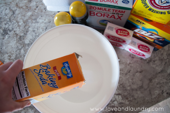 My Favorite Homemade Laundry Detergent - easy and cheap to make! And it's totally safe in an HE washer!
