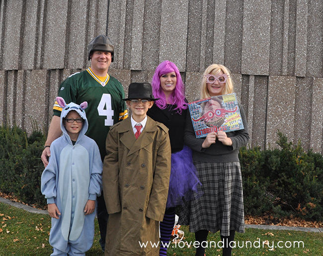 Packers fans dress up for Halloween